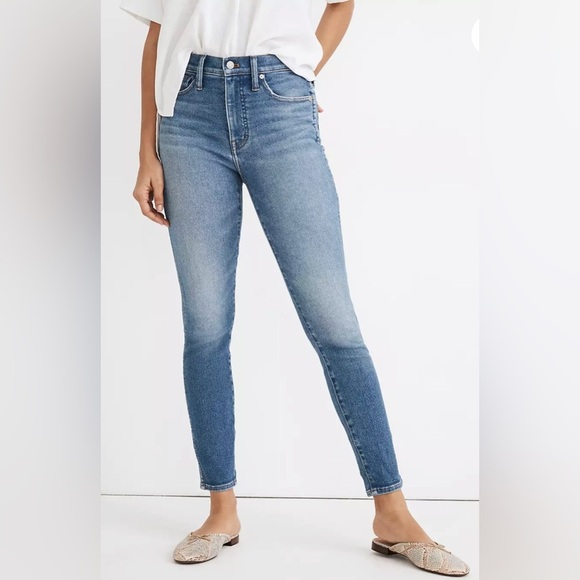 Madewell Pants - Madewell Tall 10" High-Rise Mom Skinny Crop Jeans Size 28